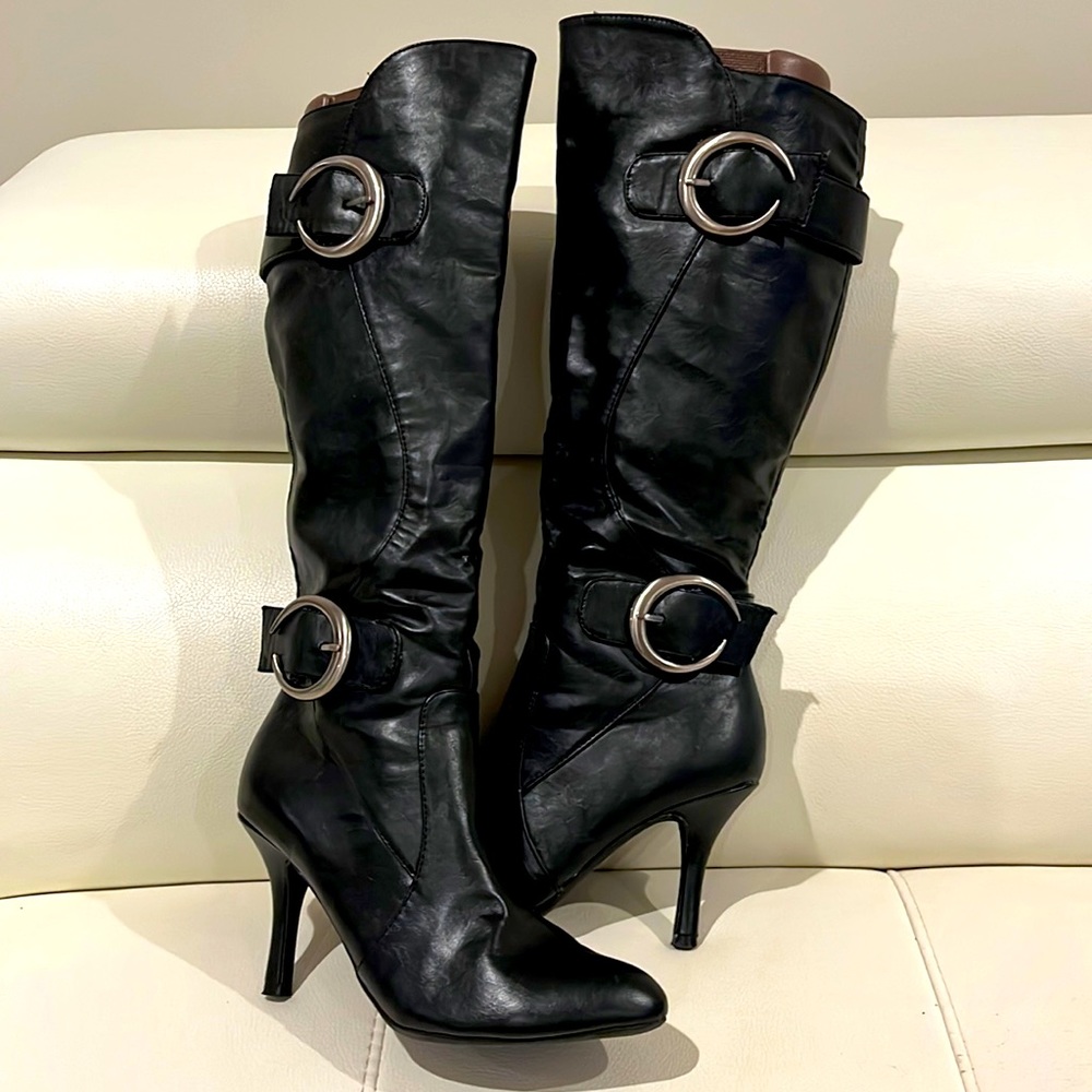 Sexy Tall Black Boots, Ladies size 6.5